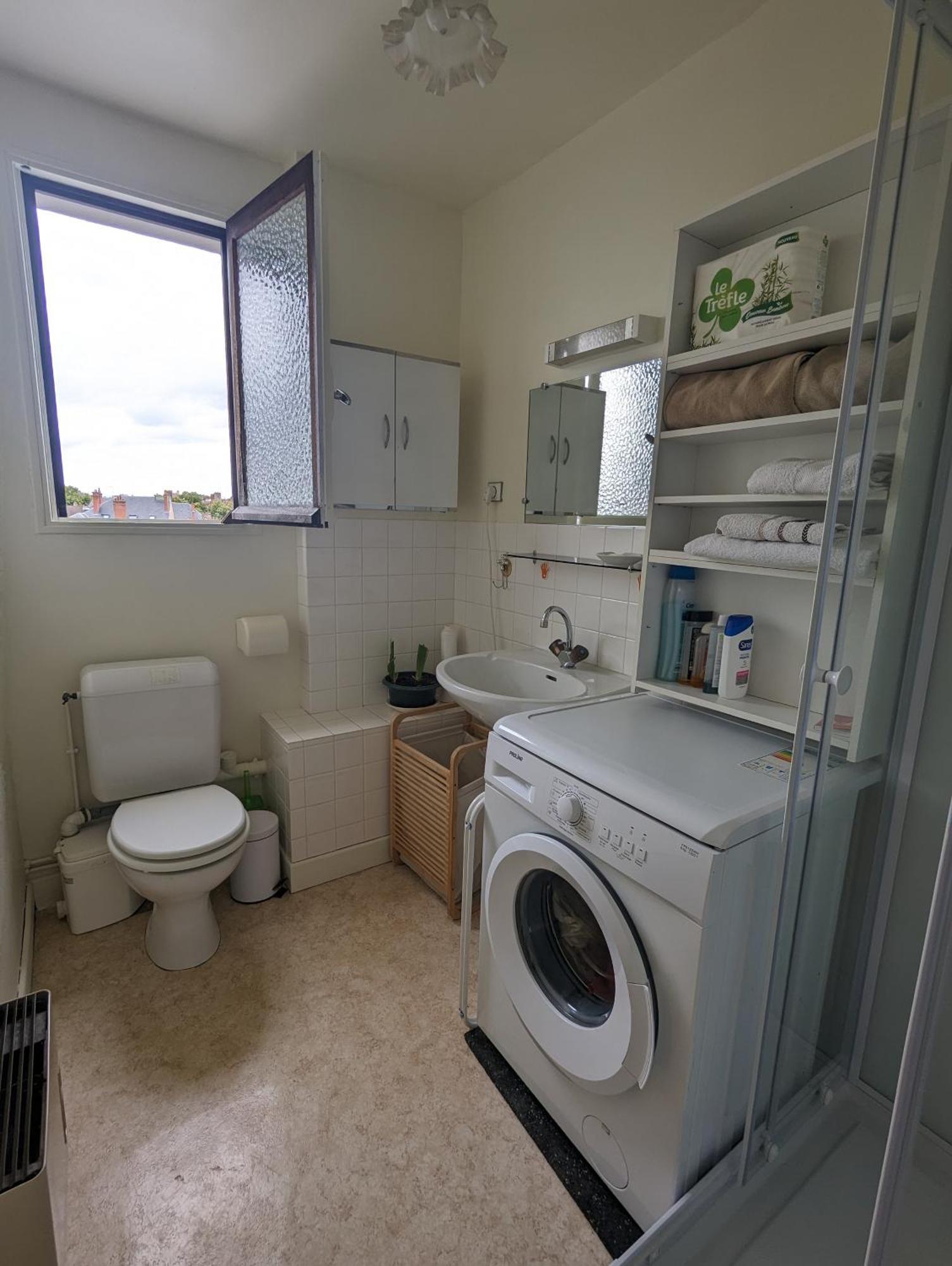 Studio 63M2 3Eme Etage Ou Chambre Dans Appartement 2Eme Etage Pour Sejours A Moulins Μουλέν Εξωτερικό φωτογραφία